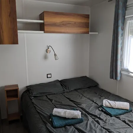 Campsite Joli Mobil-home 3 34 Siblu La Reserve Gastes